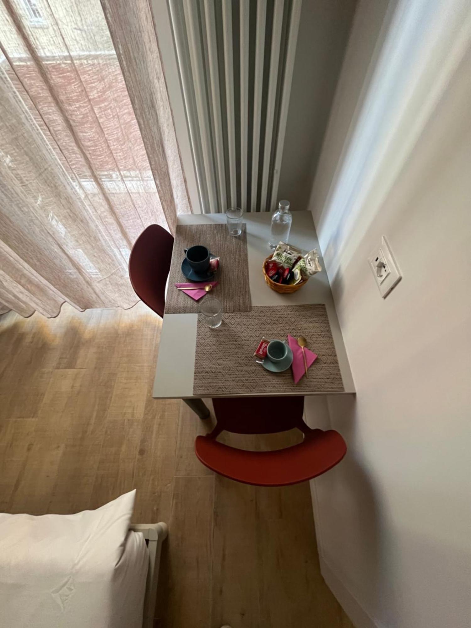 Calari Rooms - Affittacamere Boloňa Exteriér fotografie